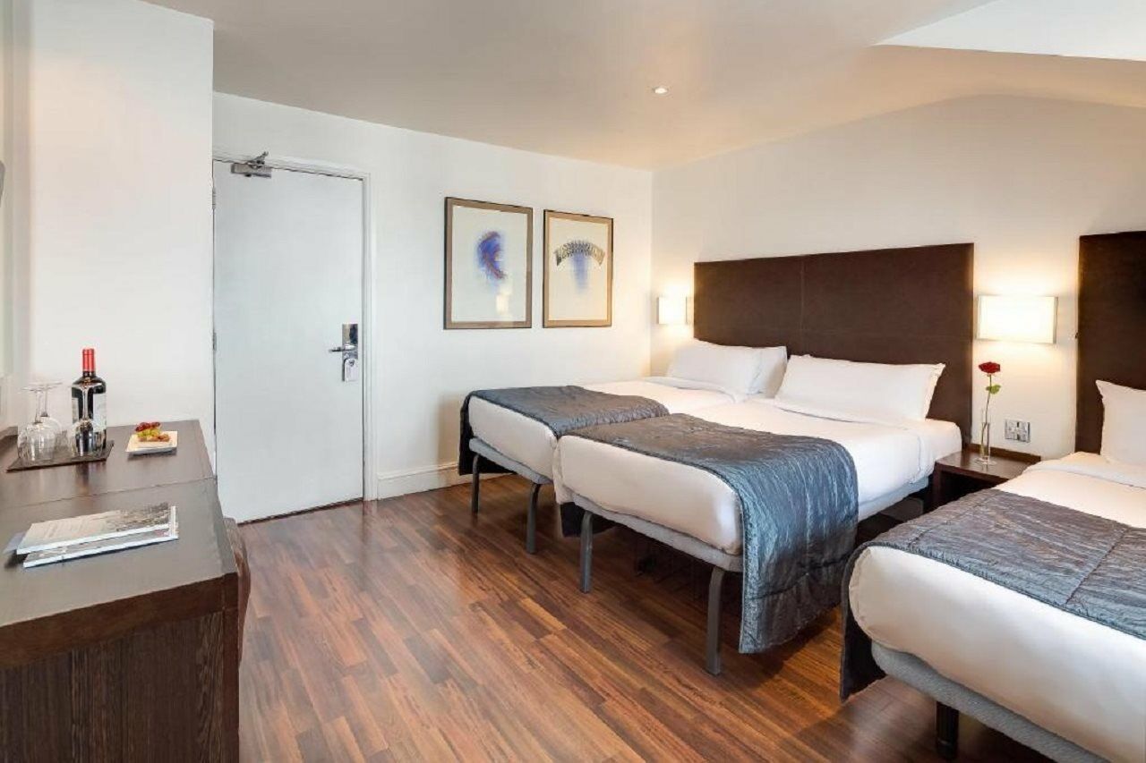 Caesar 4* Londres